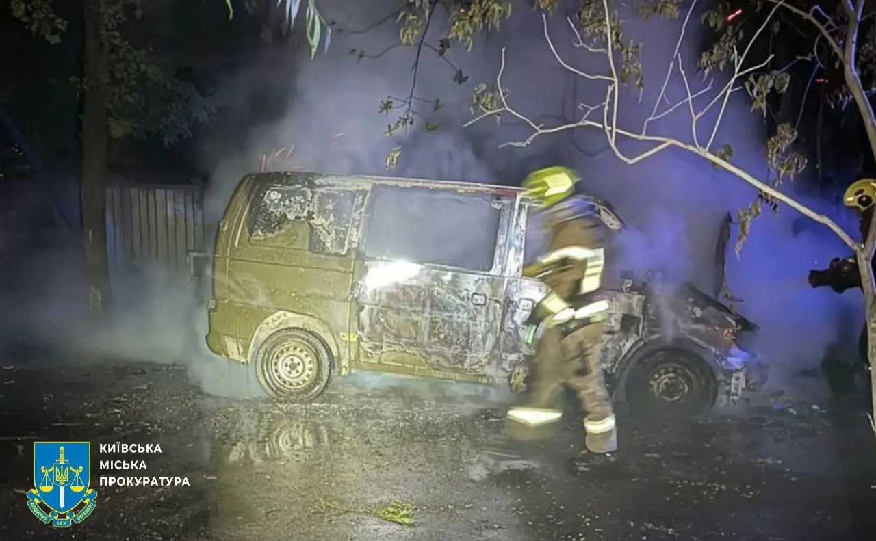 47-річний киянин на замовлення спецслужб рф підпалив автомобіль військовослужбовця