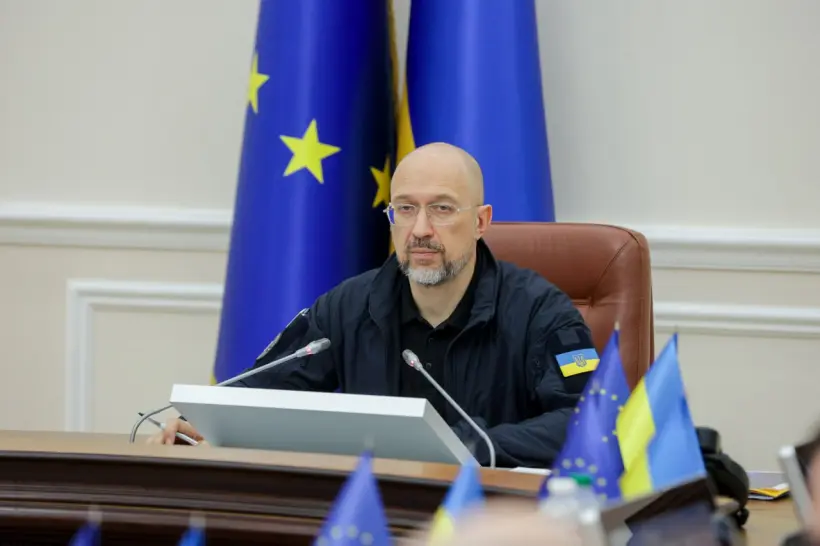 Зеленский подписал документы в Раду о назначении Шмыгаля министром обороны