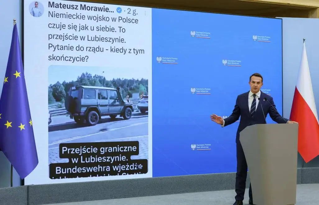 Качинський скликає антиміграційний марш, в уряді Польщі відреагували