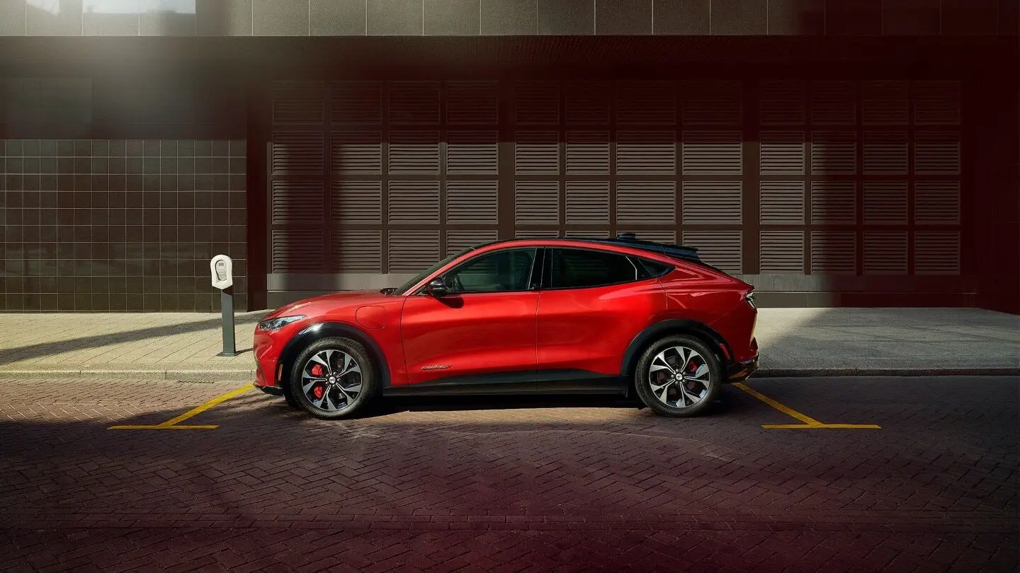 Ford Mustang Mach-E як бізнес-рішення: економія, імідж, екологія