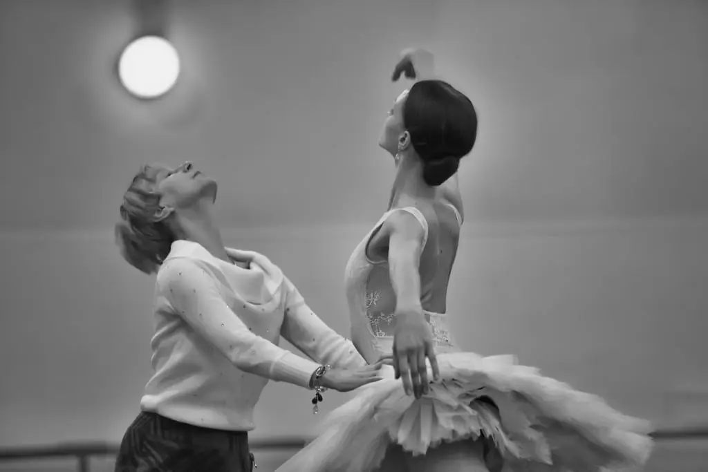Нацопера у вересні: прем’єра балету “La Fille mal gardée”, безсмертний шедевр української класики “Запорожець за Дунаєм” та “Дама з камеліями” у постановці Аніко Рехвіашвілі