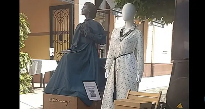 У Чернівцях «ожив» пам’ятник Ольги Кобилянської (відео)