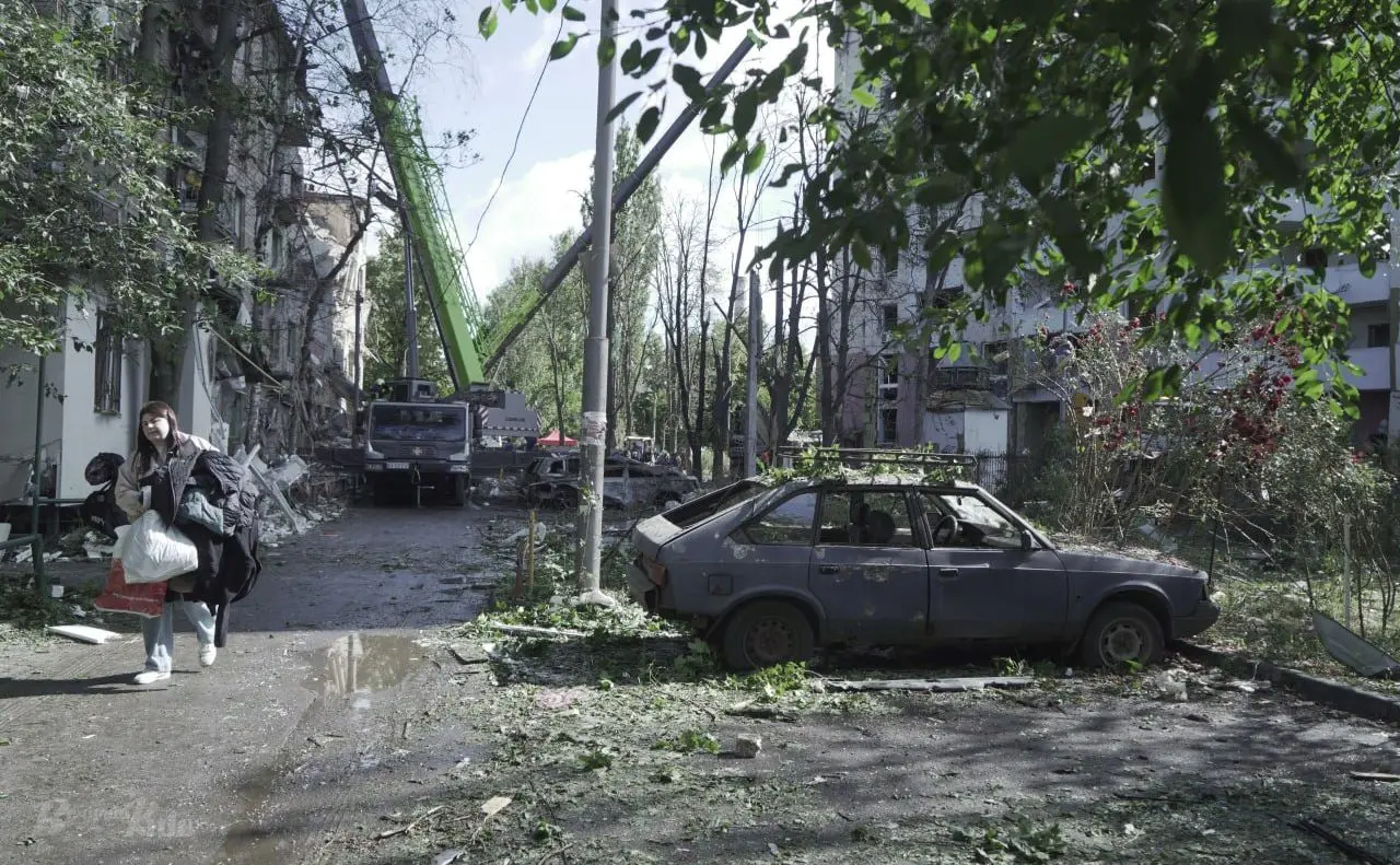 У столиці російська ракета забрала життя батьків і дідуся 16-річного хлопця