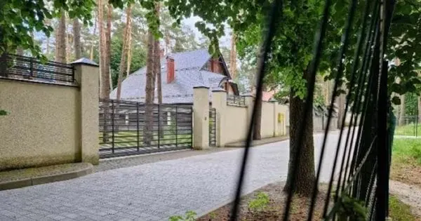 Суд відмовився повернути державі дві ділянки в Брюховицькому лісі