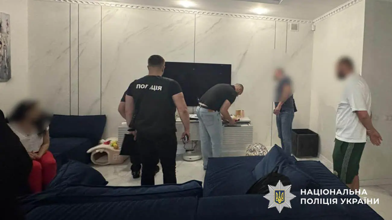 Поліція проводить обшуки за місцями проживання Назарія Гусакова та у його родичів