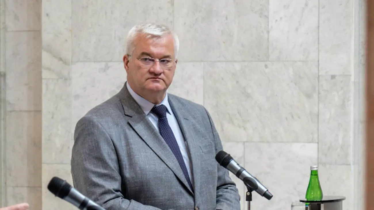 Сибіга перед самітом G7 просить посилити енергетичні санкції проти Росії і обмежити ціну на нафту  
