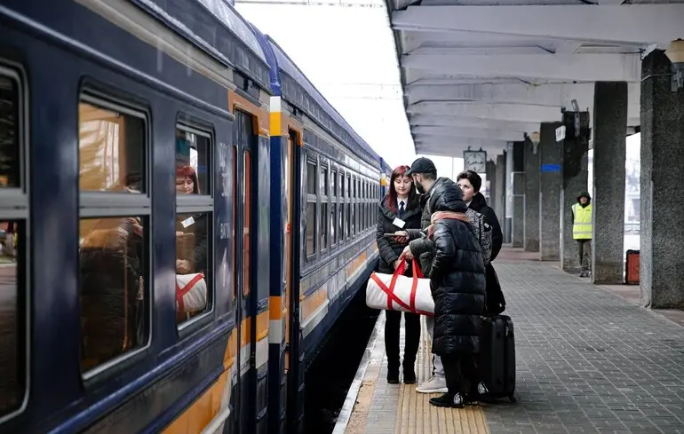 "Укрзалізниця" попередила пасажирів про посилення заходів безпеки: будуть перевірки 