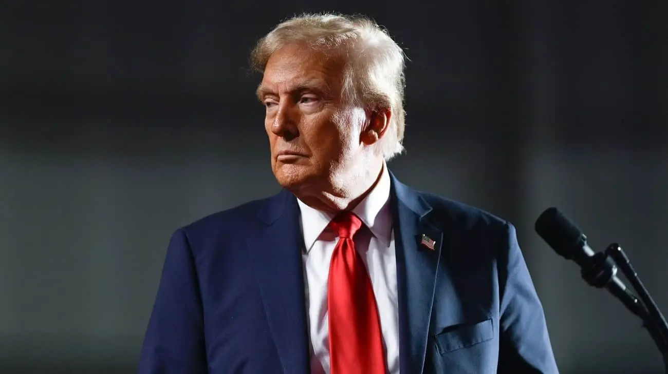 У США звільнили десятки слідчих, які вели справи проти Трампа – ЗМІ