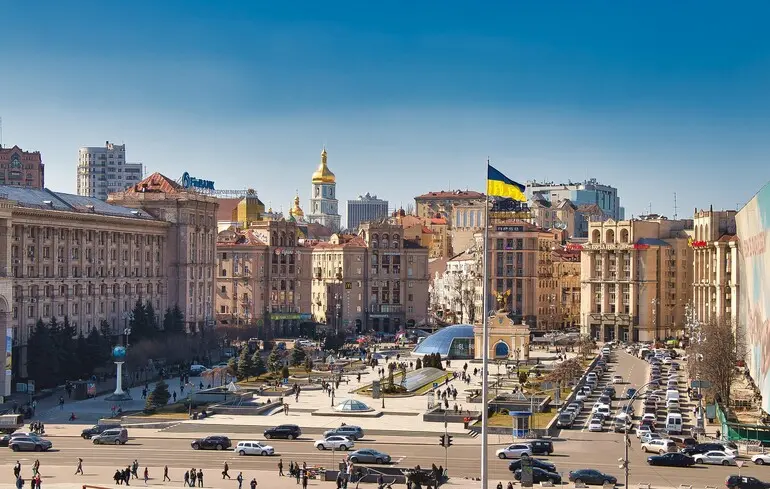В Києві перекриватимуть центральну вулицю на час хвилини мовчання