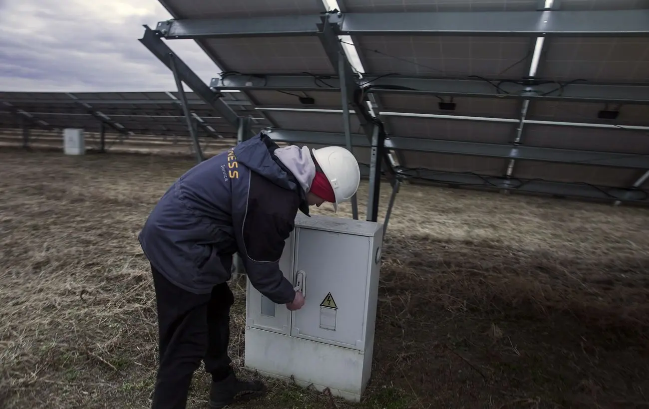 У Київській області понад 10 тисяч осіб залишаються без світла: у чому причина