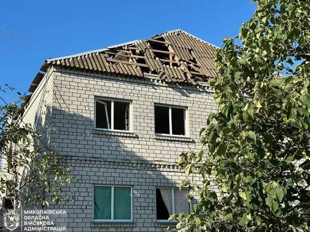 Обстріл Миколаєва: влада повідомила про наслідки, кадри руйнувань
