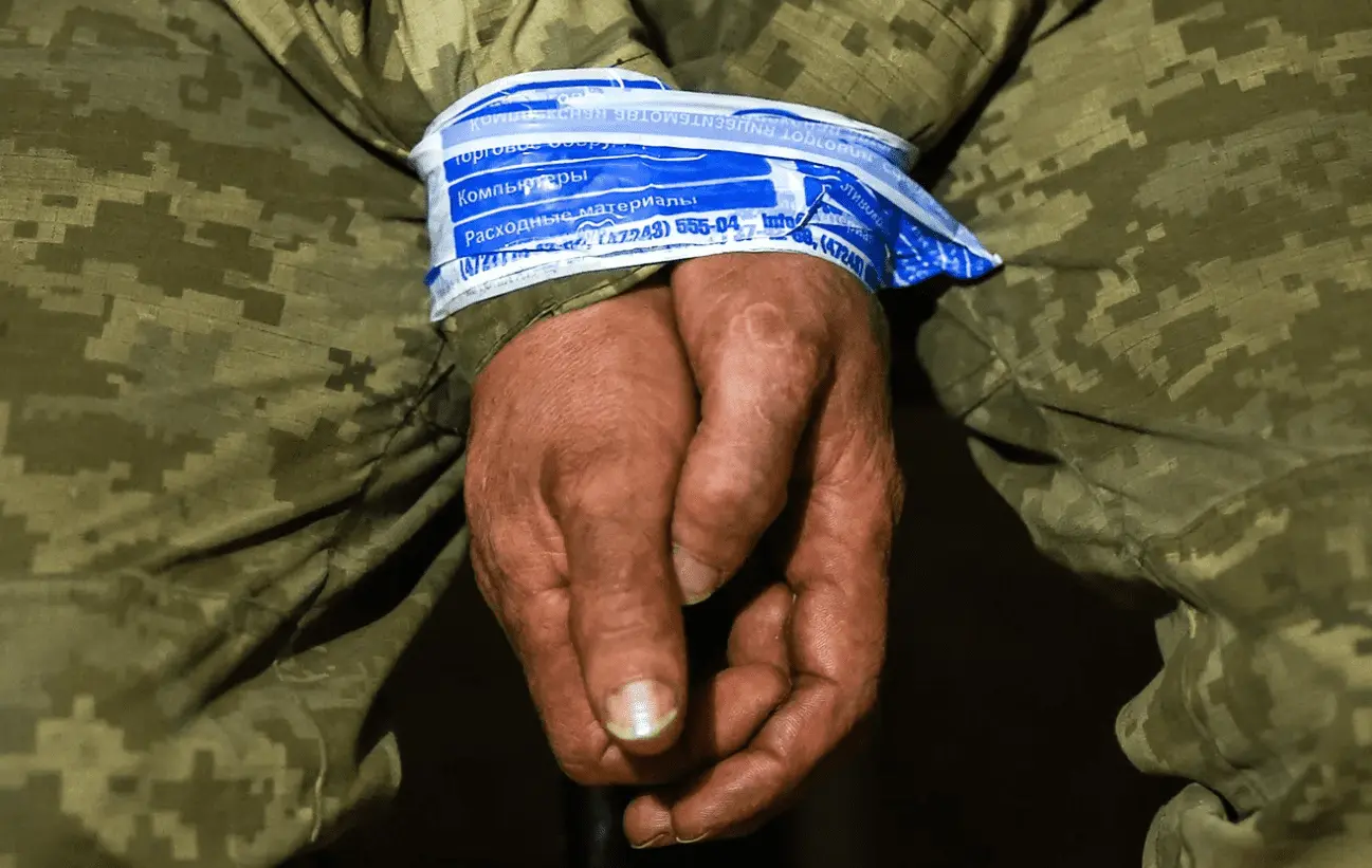 Бучанські депутати просять уповноваженого з прав людини активніше вживати заходів щодо повернення полонених містян