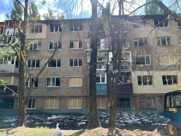 У Києві "Шахед" влучив у квартиру військового, який лише повернувся з фронт