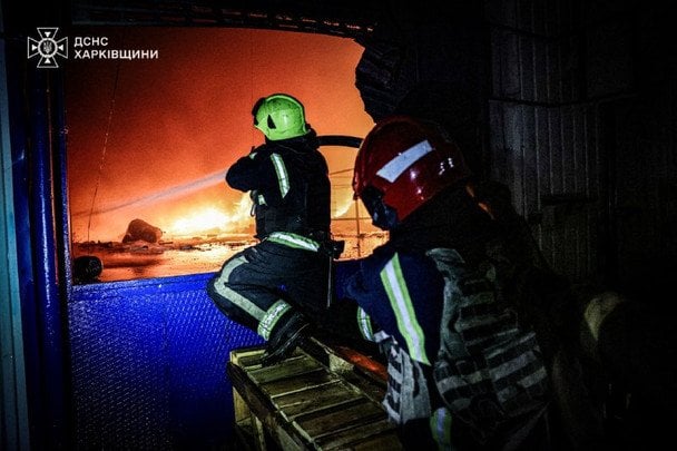 Росія атакувала дронами передмістя Харкова: з’явилися фото наслідків