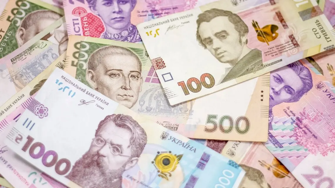 Замість померлої матері жінка отримувала виплати на Харківщині