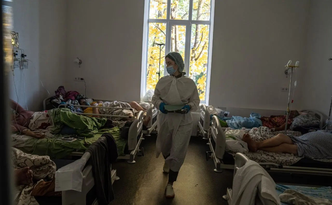 В Україні підтвердили випадки захворювань двома новими мутаціями штаму коронавірусу «Омікрон»