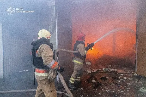 Нічні удари по Харкову: влада показала моторошні кадри