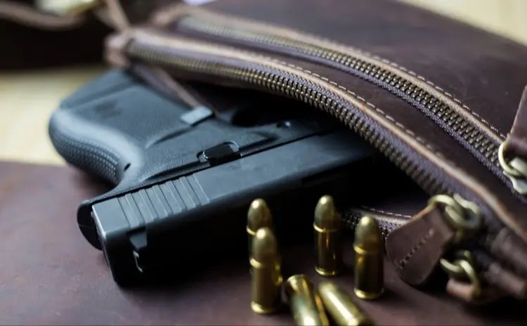 Понад тисячу мешканців столиці задекларували свою зброю