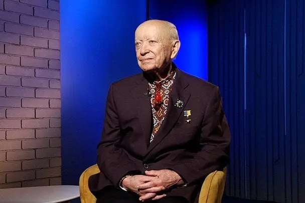 86-річний керівник ансамблю Вірського зізнався про розмір своєї пенсії і скільки має квартир