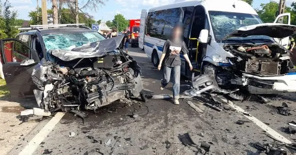 У Румунії у важку ДТП потрапив мікроавтобус з 17 буковинцями