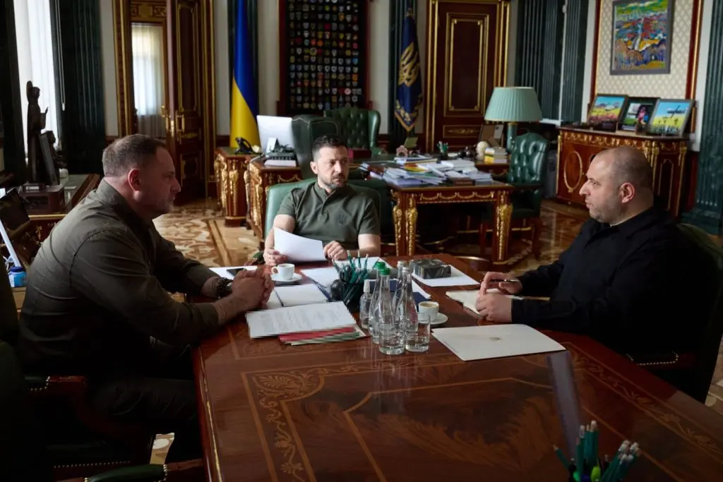 Президент повідомив про домовленість з рф щодо обміну 1200 людей