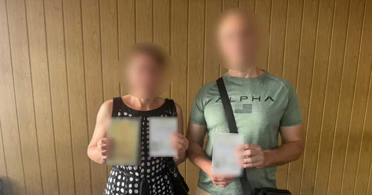 На Вінниччині жінка, яка має інвалідність, допомагала своєму чоловікові виїхати за кордон
