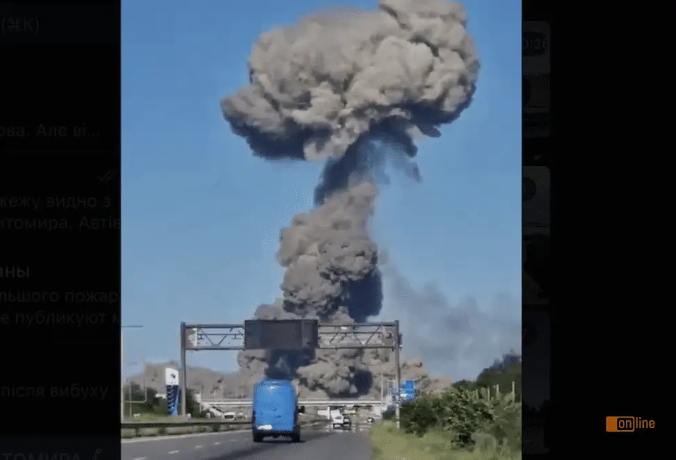 Поблизу Житомира стався потужний вибух, трасу в напрямку столиці перекрито (відео)