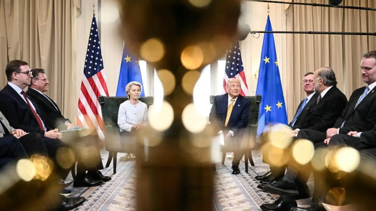 ЄС офіційно відклав контрзаходи проти США, які готував через тарифи