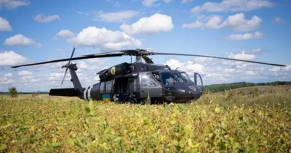 Чеські волонтери передали Україні гелікоптер Black Hawk