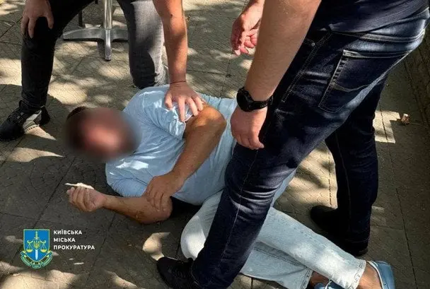 Шахрай з Дніпра обіцяв високу посаду прокурора: скільки коштувало