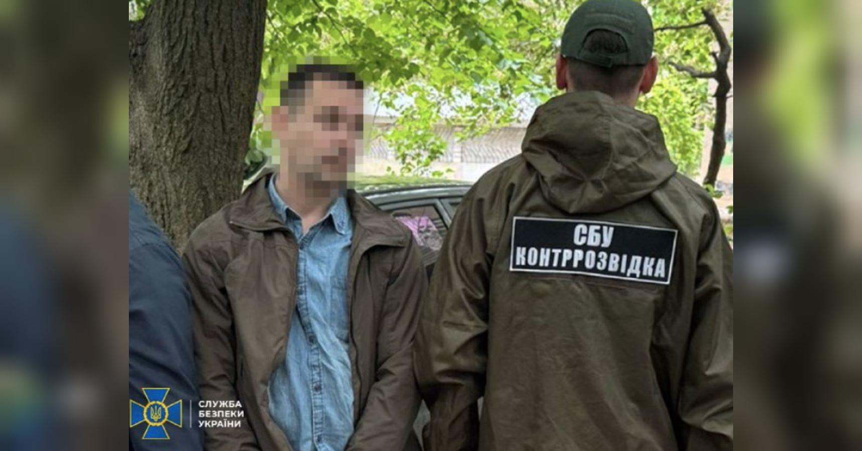 Хотів викрасти нові розробки ЗСУ: СБУ затримала «крота», який влаштувався до оборонного заводу на Одещині
