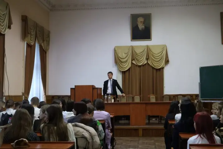 У ЧНУ відбулася лекція Посла Австрії в Україні Роберта Мюллера