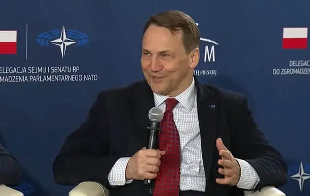 Глава МЗС Польщі: нам не треба бути, як США, нам слід стати кращими за росіян