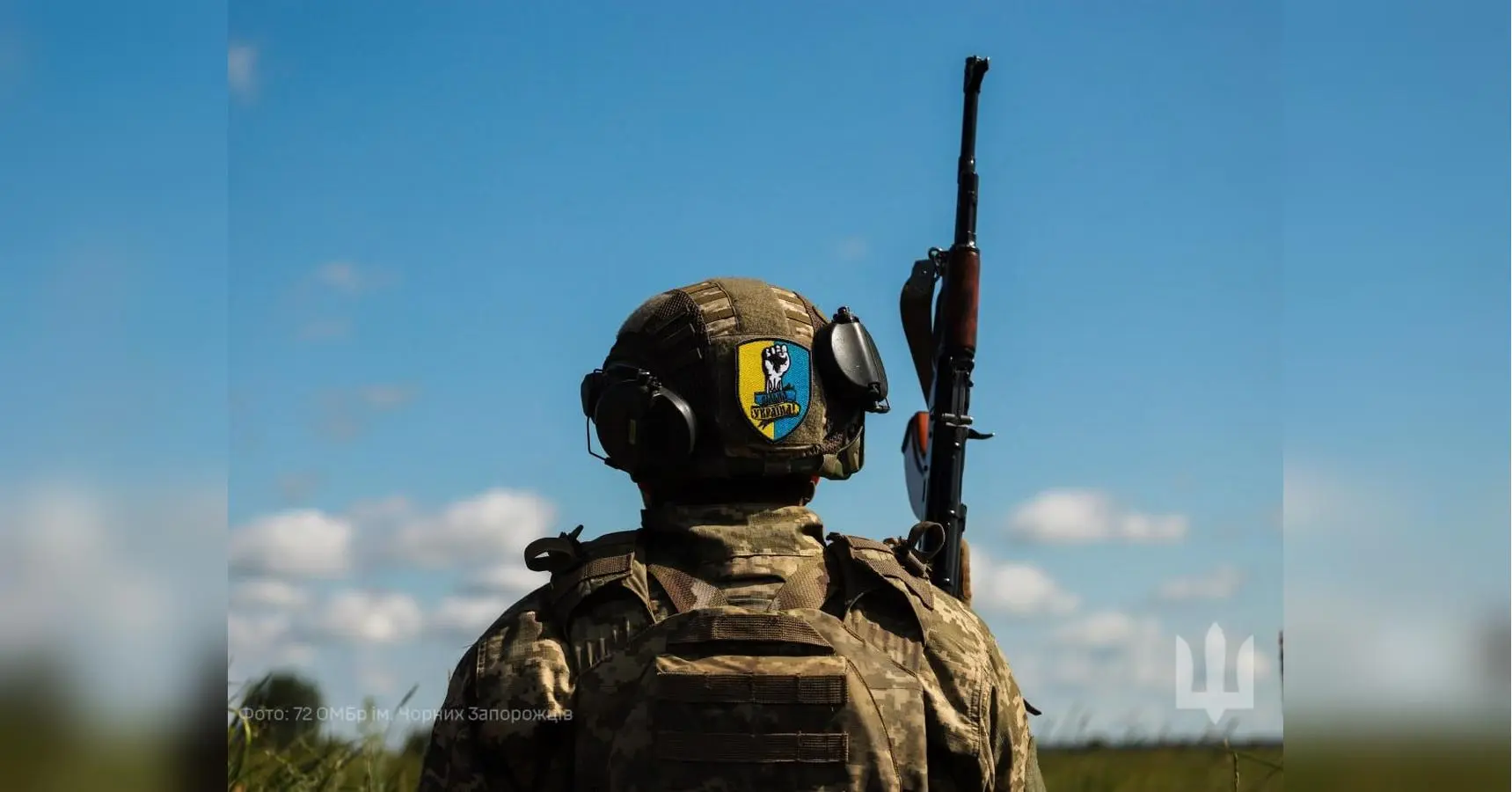 «Тату, а ти можеш не їхати на війну?»: військовий про «дякую ЗСУ» в Instagram, імітацію мобілізації та втрату гідності в країні