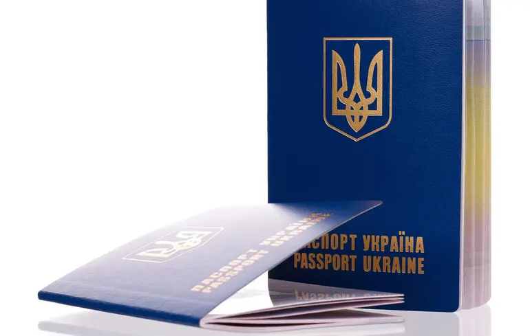 Зняття обмежень на виїзд для молоді: нові правила перетину кордону