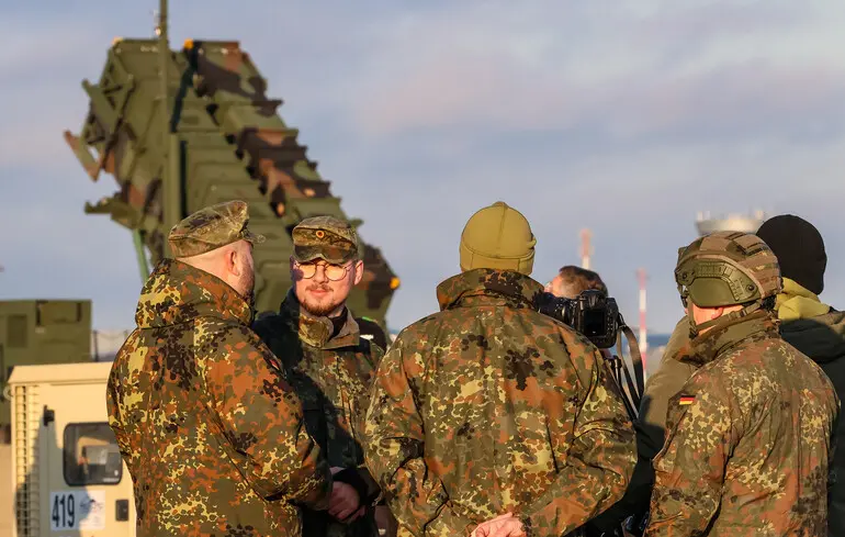 Європа витрачає трильйони на оборону, але досі не має дієздатної армії — FT