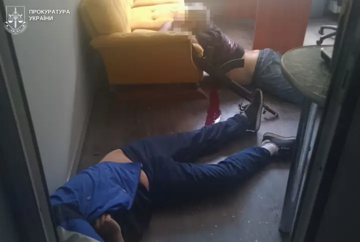 Працівник автосервісу на Львівщині застрелив орендодавця і вчинив самогубство (ФОТО 18+)