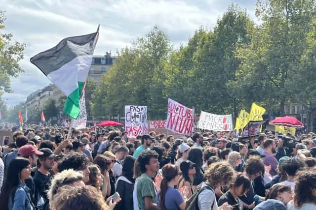 У Франції затримали понад 300 учасників масштабних протестів