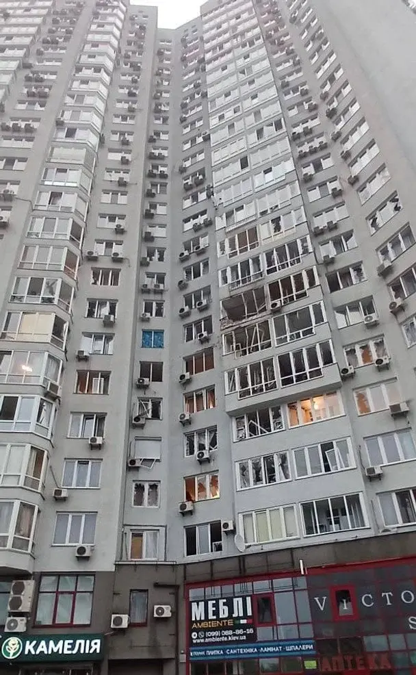 "Весь під’їзд у крові": житель Києва розповів про пережиту атаку