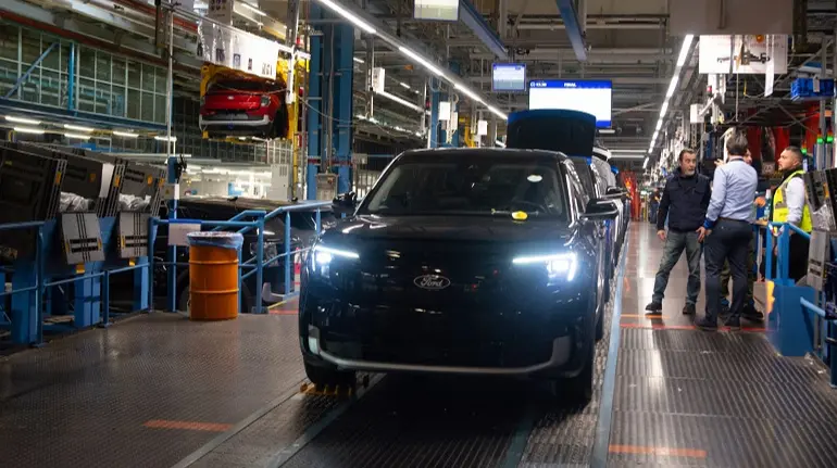  Ford страждає від дефіциту через контроль Пекіна над експортом 