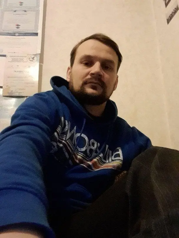 Чоловік заявив, що його утримують у ТЦК, а військкомат каже інше: у Мережі розгорівся скандал