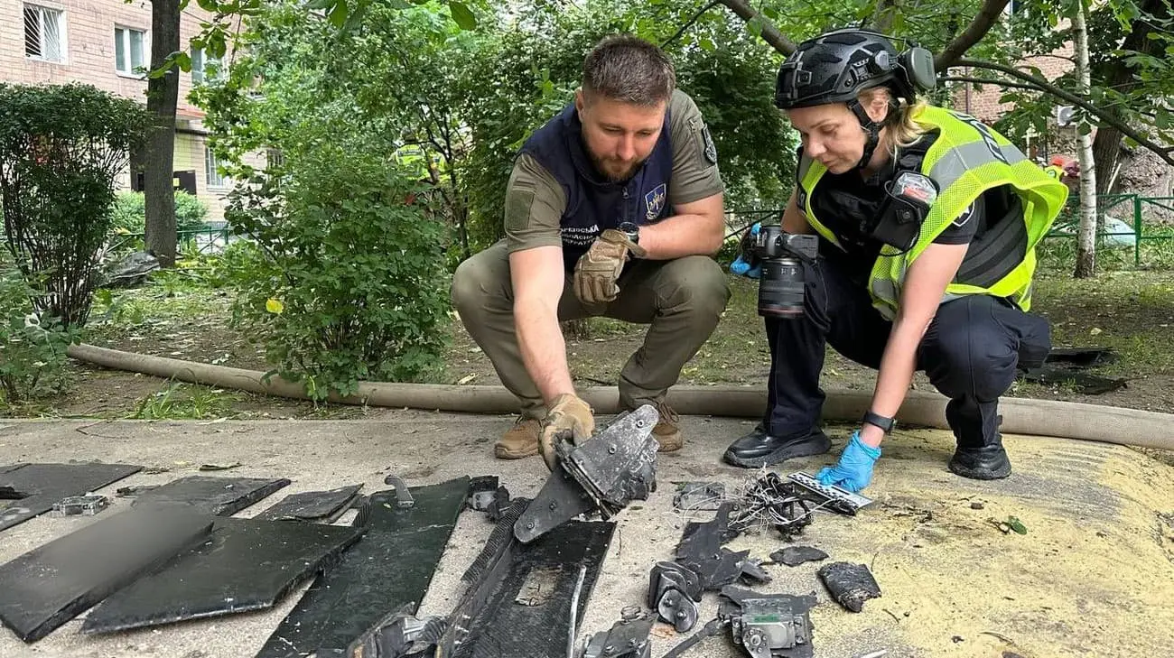 У Харкові під завалами можуть бути щонайменше шестеро працівників – прокуратура 