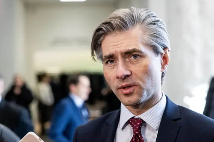 Глава МЗС Литви просить Україну не триматись за "помилку" з антикорупційними органами