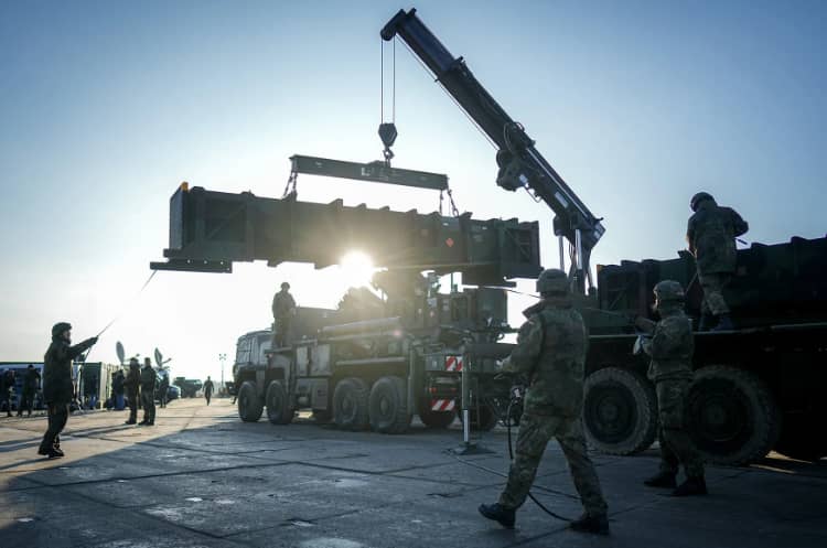ЗМІ: у ЄС шукають спосіб, як забезпечити Україну зброєю США