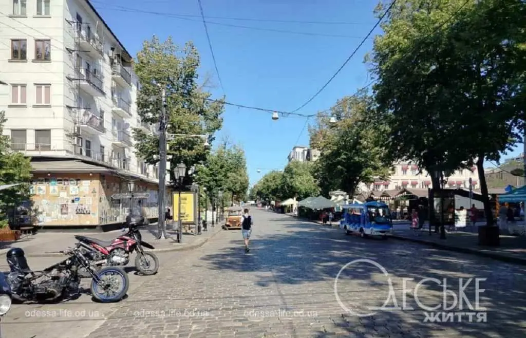 Спекотна Дерибасівська і солодкі гроші: сім миттєвостей одеського тижня
