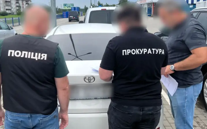 На Хмельниччині повідомили про підозру депутату, який забув задекларувати літак
