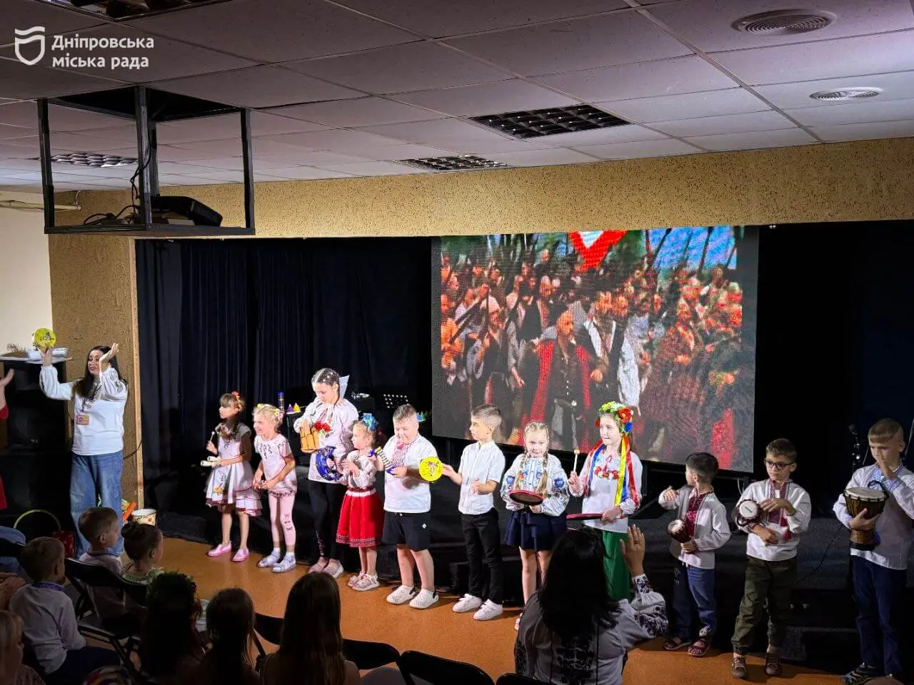 Проєкт «MagicArt» у Дніпрі. Діти з особливими потребами стали зірками сцени