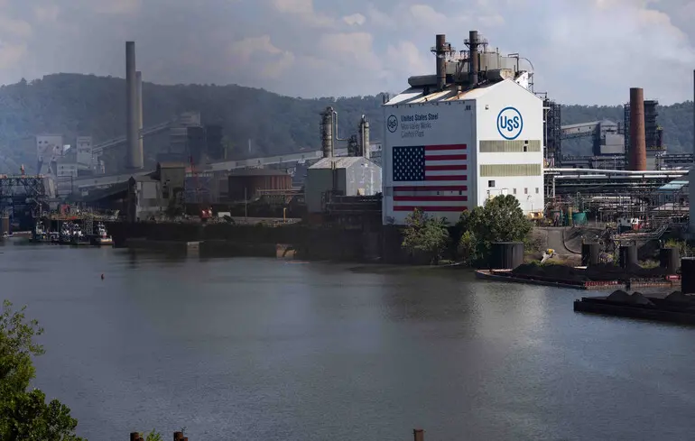 U.S. Steel Plant Explosion Kills 2, Injures Others