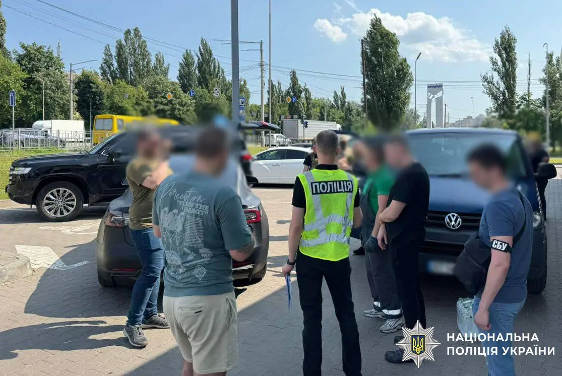 Лісом до Словаччини за 13 тисяч євро: двоє киян організували “шлях” для ухилянтів