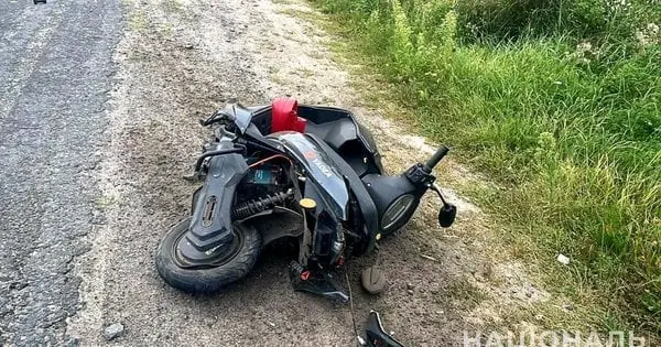 На Волині водій електроскутера загинув після зіткнення з мікроавтобусом